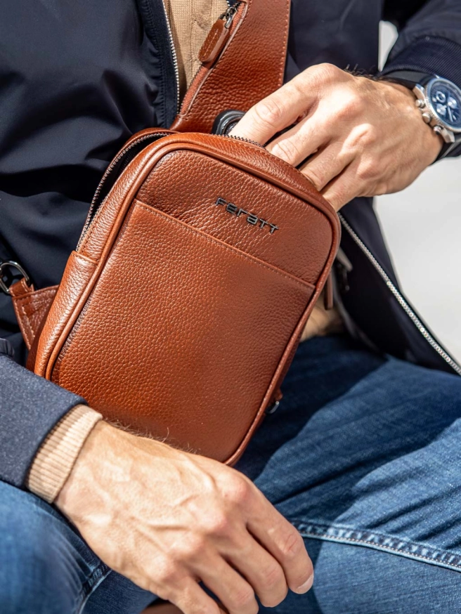 Pánská taška CROSSBODY hnědá náhledový obrázek 2